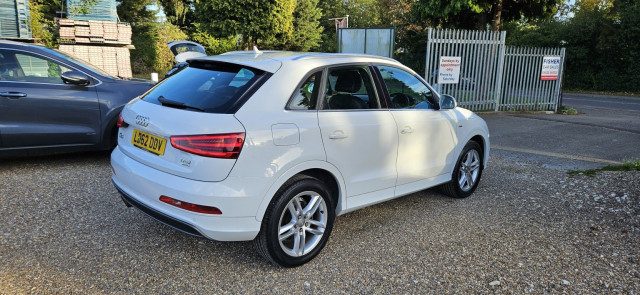 Audi Q3 - Image 8