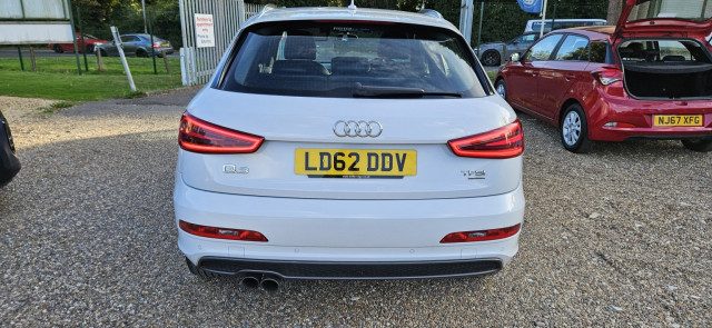 Audi Q3 - Image 10