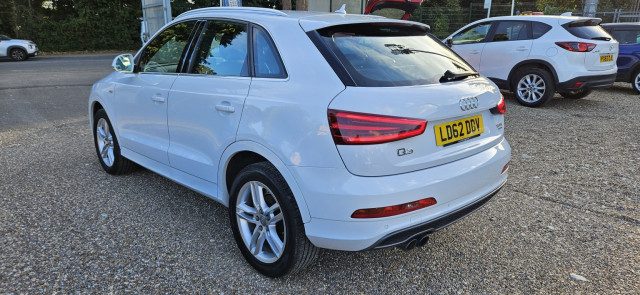 Audi Q3 - Image 11