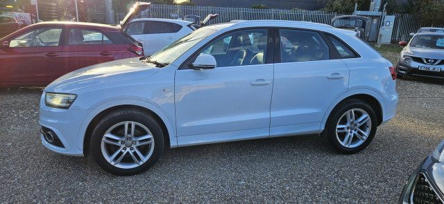 Audi Q3 - Image 15