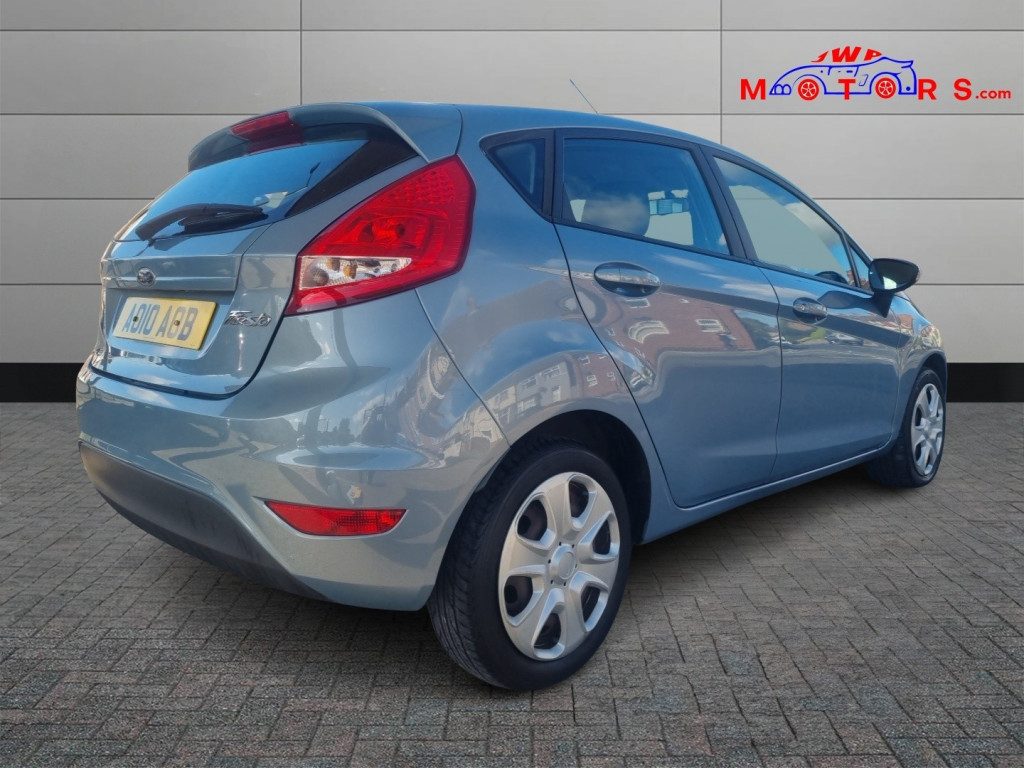 Ford Fiesta - Image 8