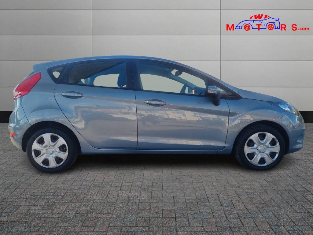 Ford Fiesta - Image 9