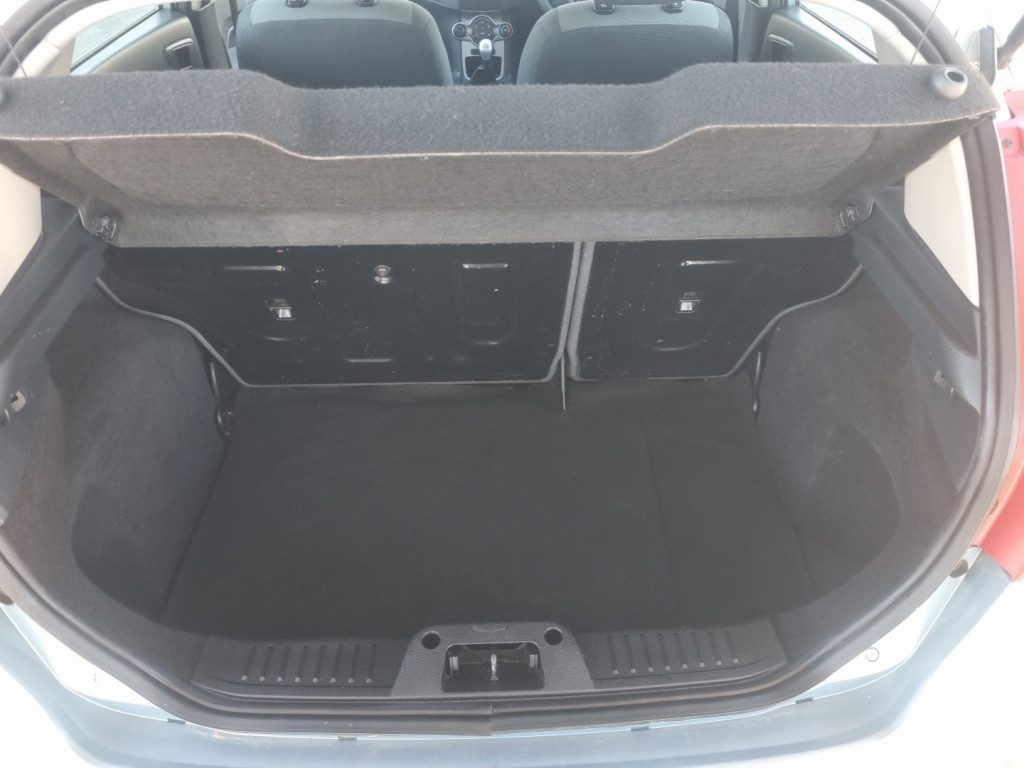 Ford Fiesta - Image 15