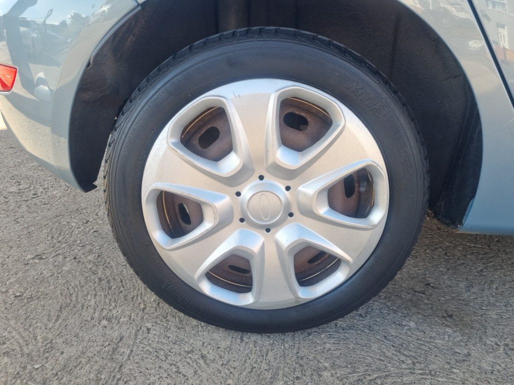 Ford Fiesta - Image 16