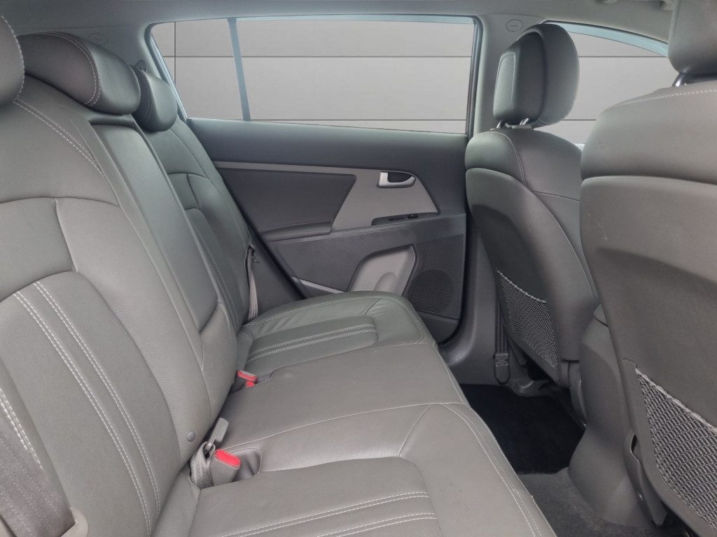 Kia Sportage - Image 12