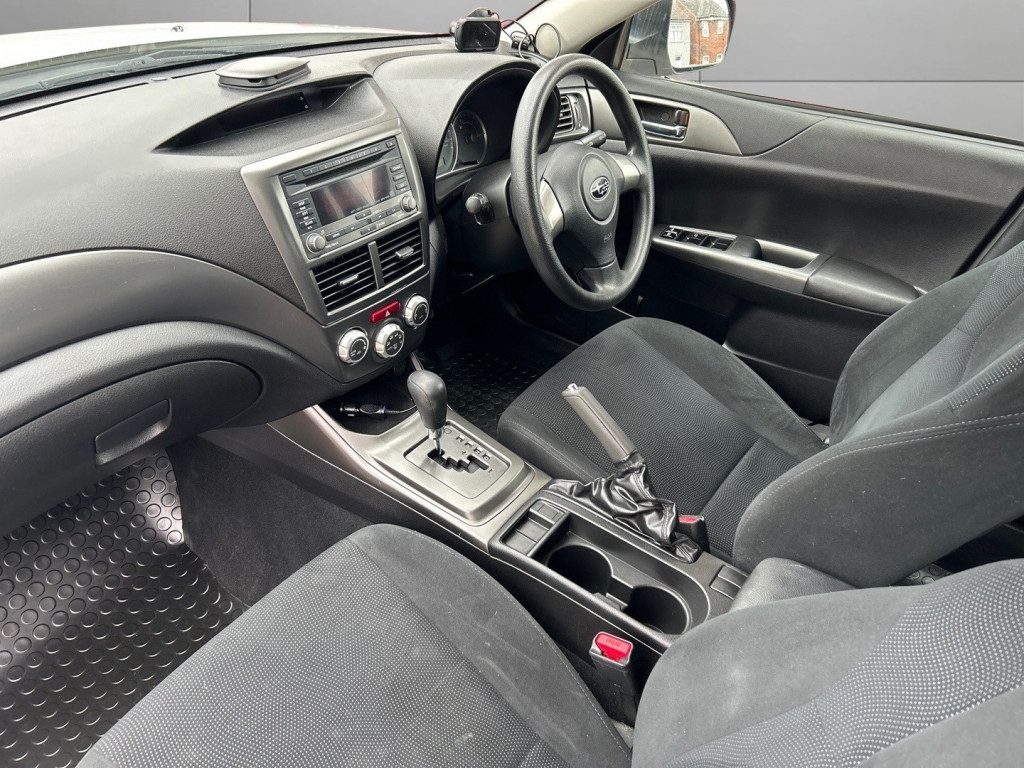 Subaru Impreza - Image 13