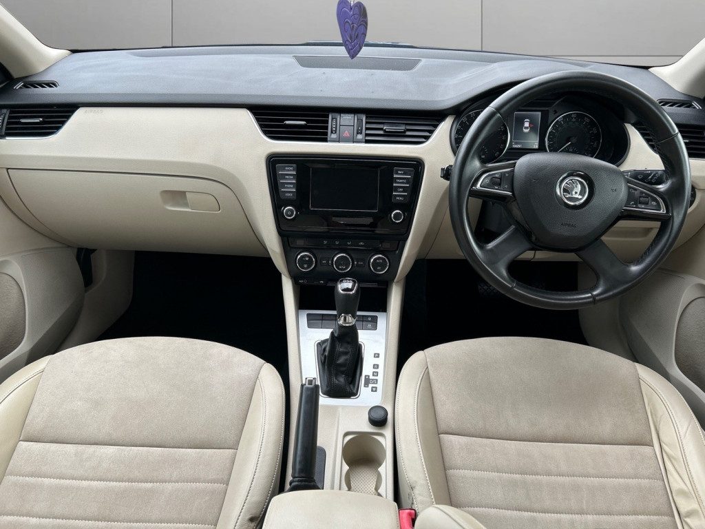 Skoda Octavia - Image 11