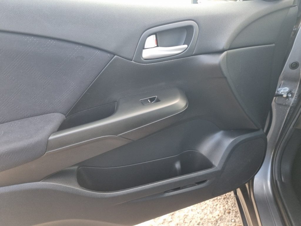 Honda Civic - Image 12