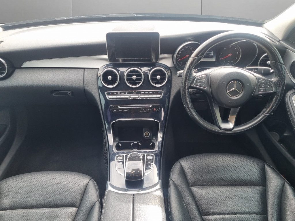 Mercedes-Benz C Class - Image 11