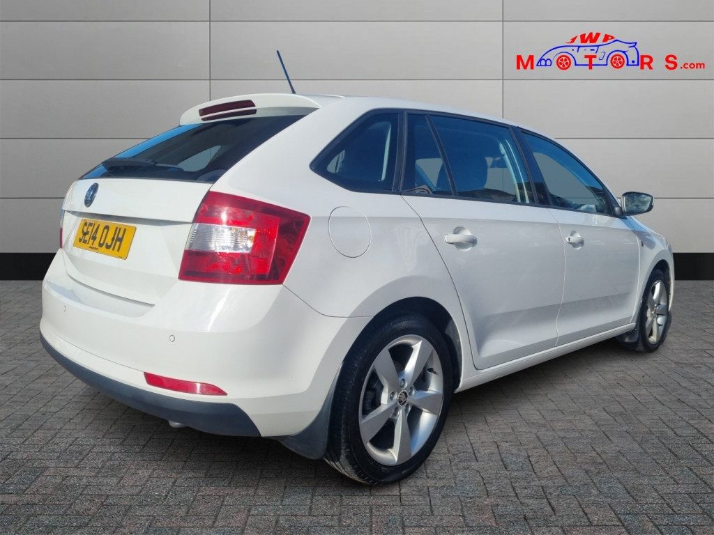 Skoda Rapid Spaceback - Image 8