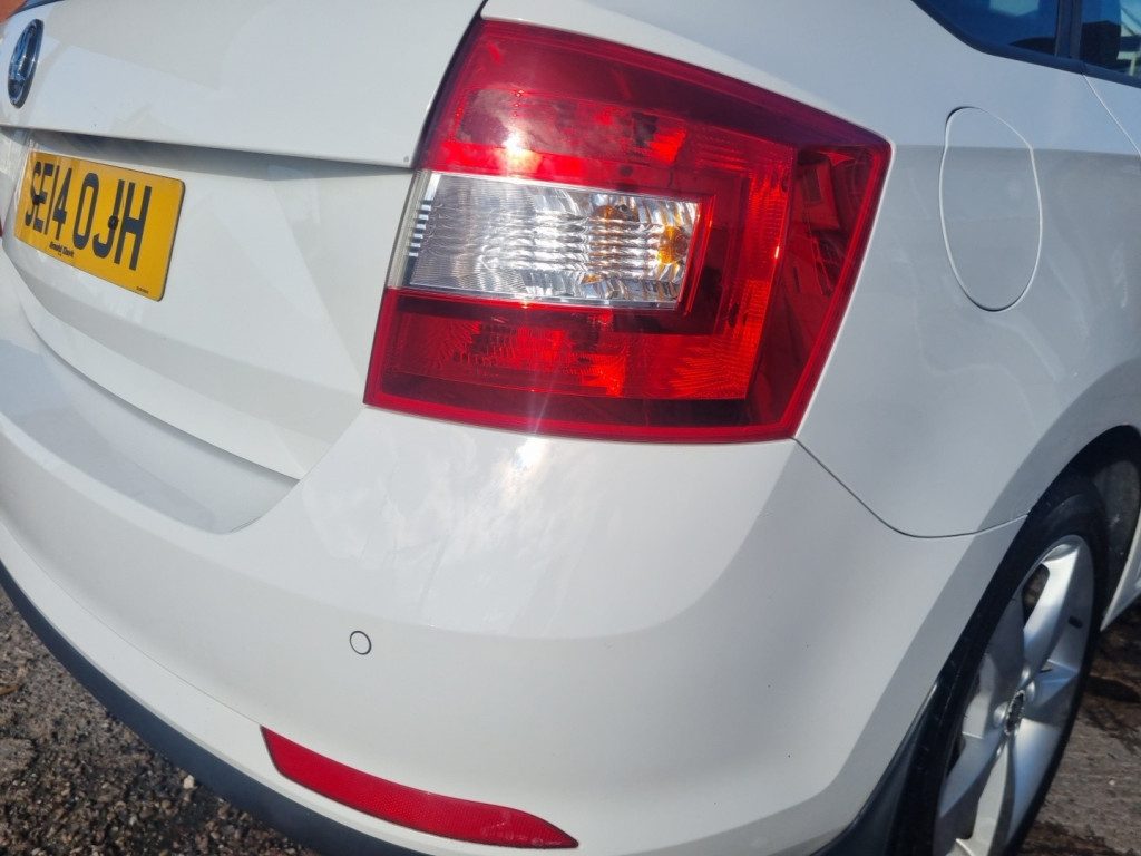 Skoda Rapid Spaceback - Image 20