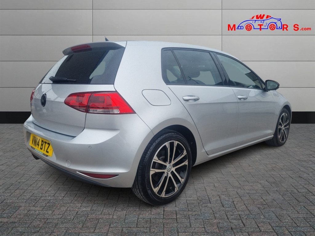 Volkswagen Golf - Image 8