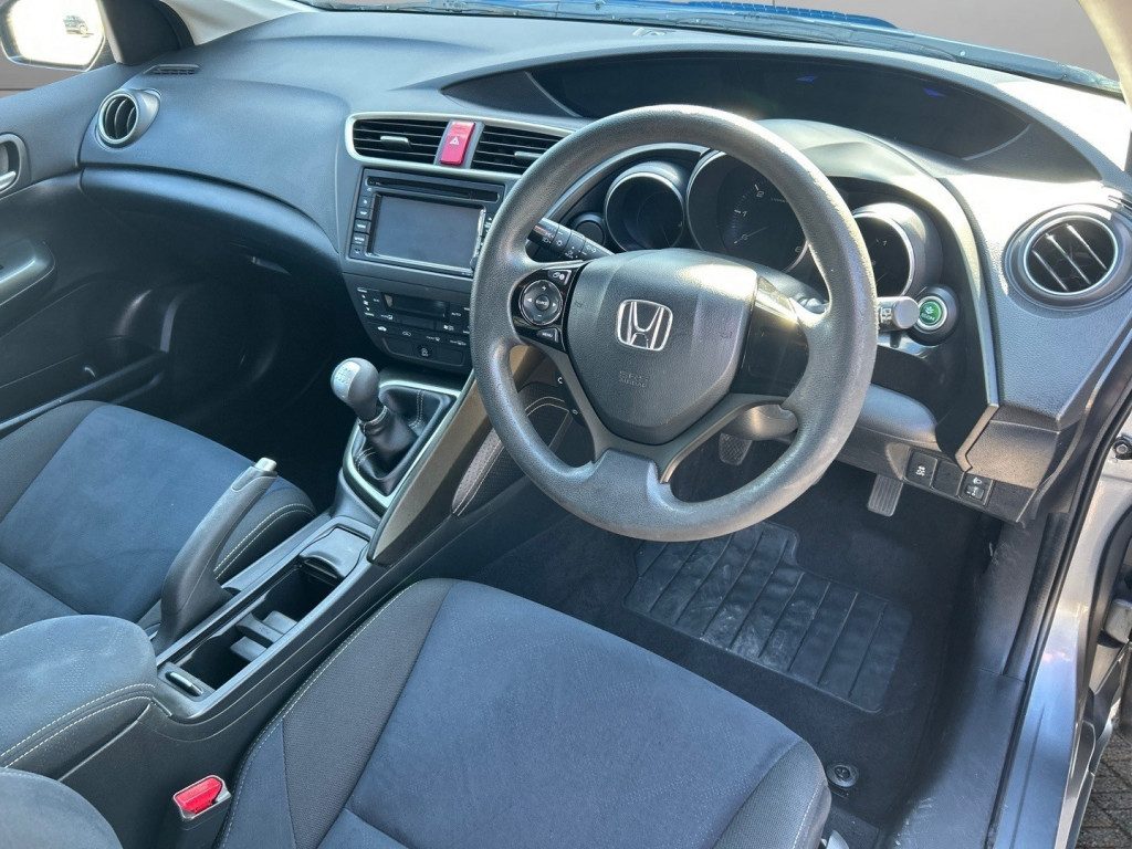 Honda Civic - Image 10