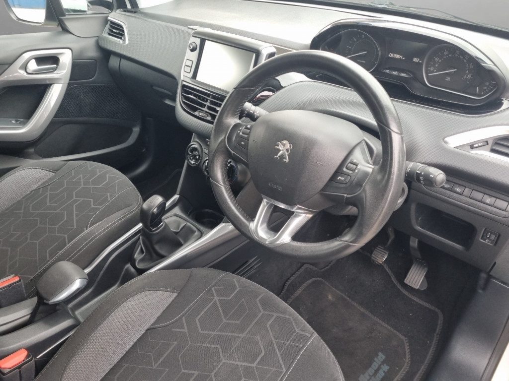 Peugeot 2008 - Image 10