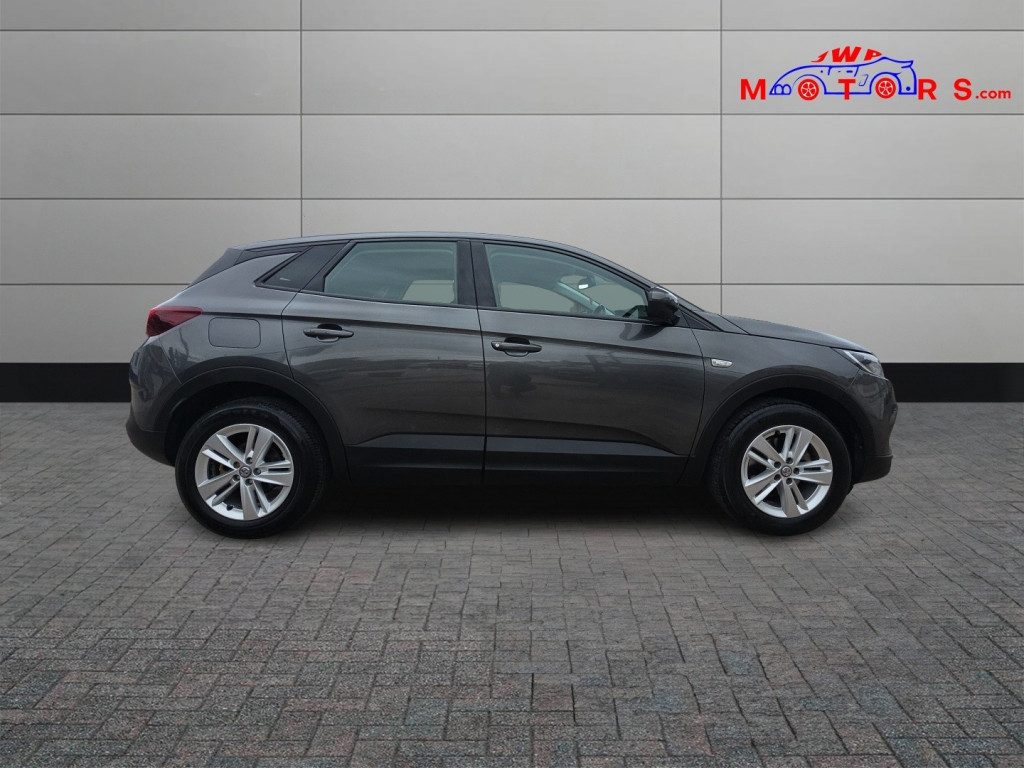 Vauxhall Grandland X - Image 9