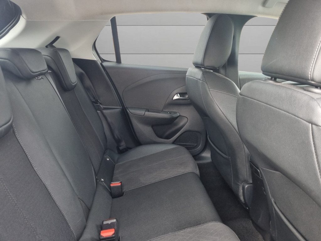 Vauxhall Corsa - Image 12