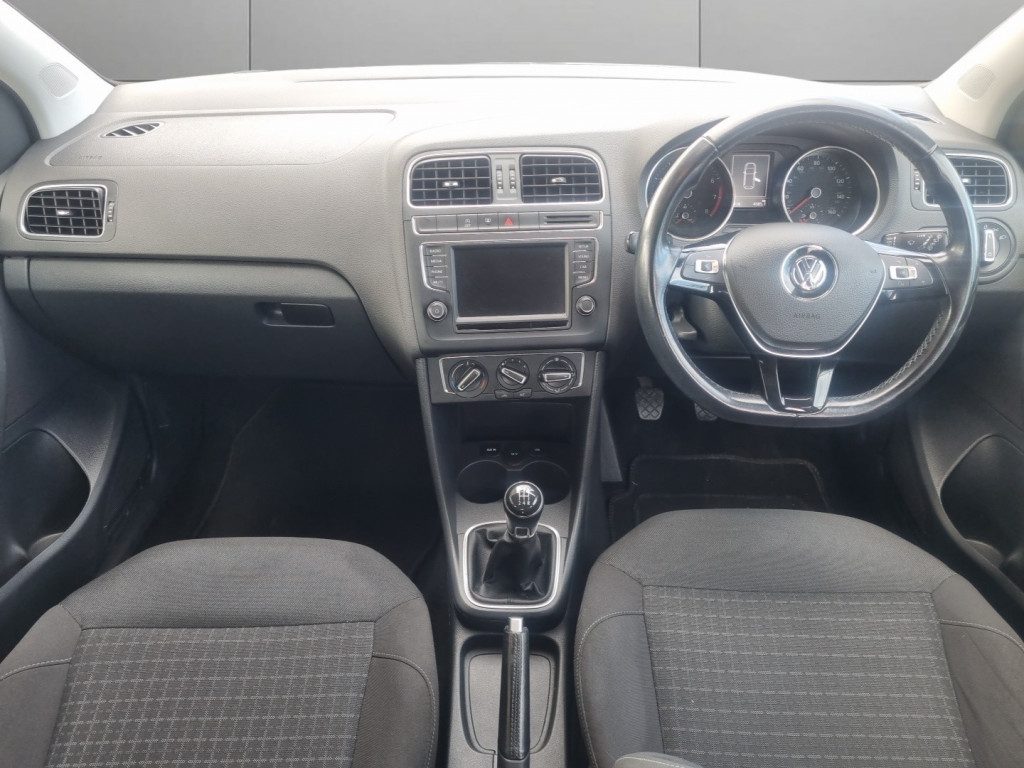 Volkswagen Polo - Image 11