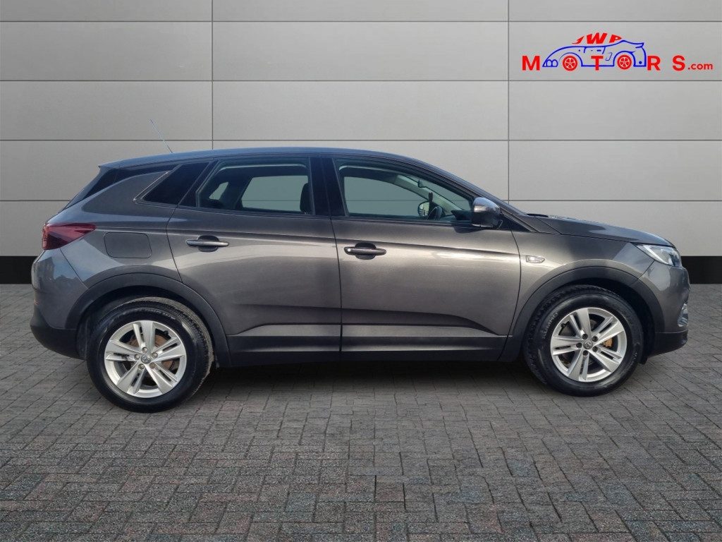 Vauxhall Grandland X - Image 9