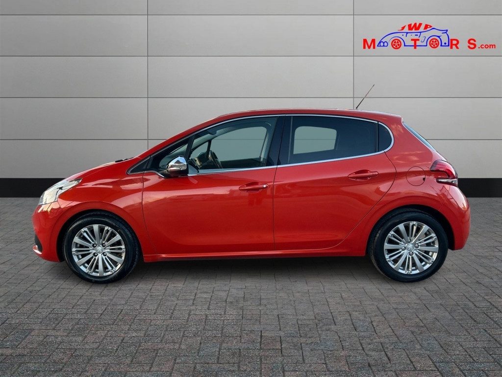 Peugeot 208 - Image 5