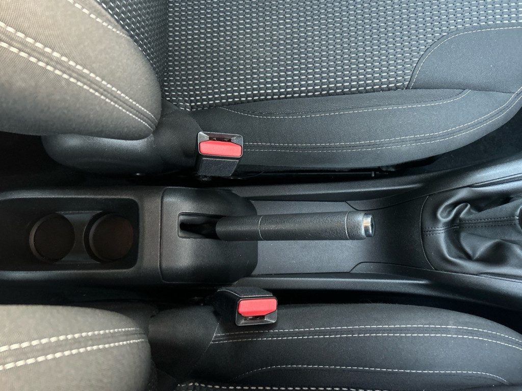 Peugeot 208 - Image 17