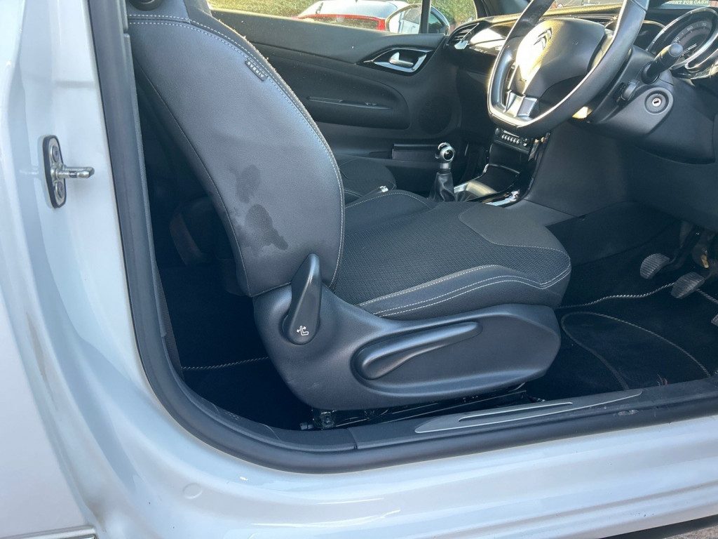 Citroen Ds3 - Image 20