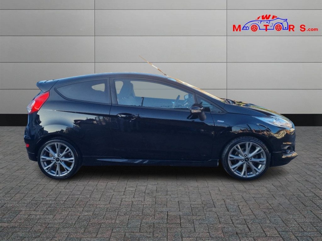 Ford Fiesta - Image 9