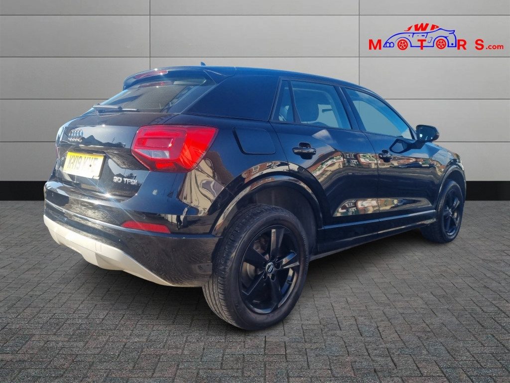 Audi Q2 - Image 8