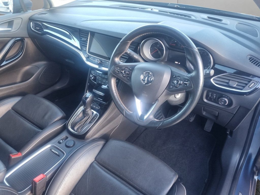 Vauxhall Astra - Image 8