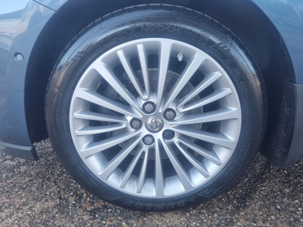 Vauxhall Astra - Image 12