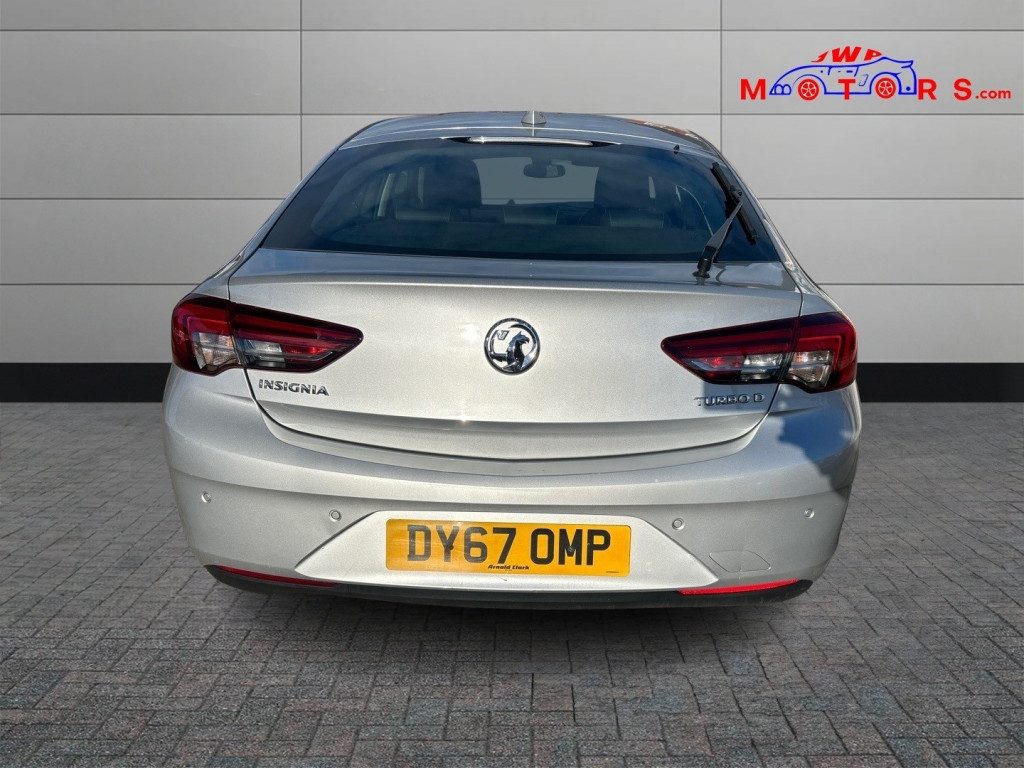 Vauxhall Insignia - Image 7