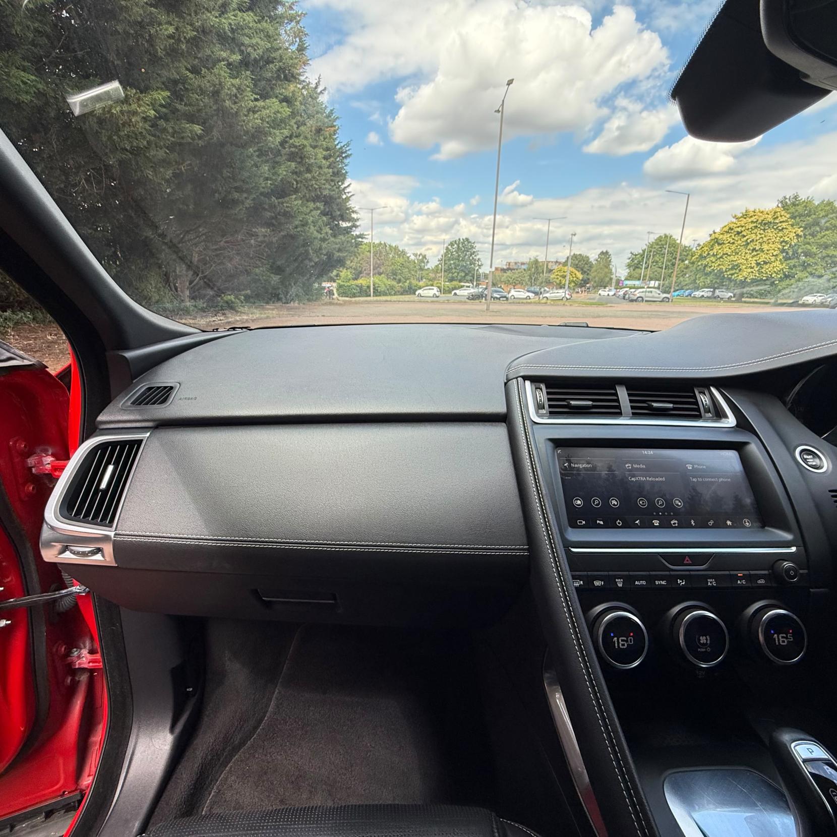 Jaguar E-PACE - Image 14