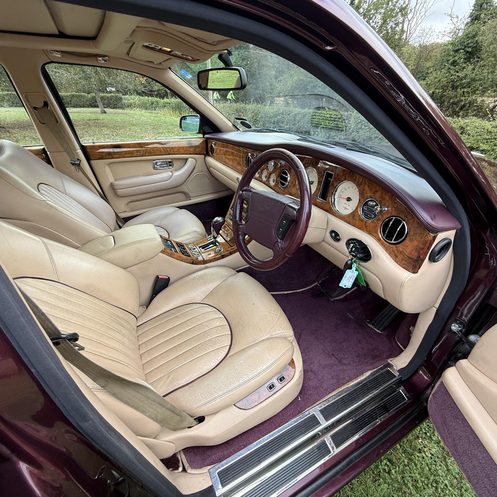 Bentley Arnage - Image 15