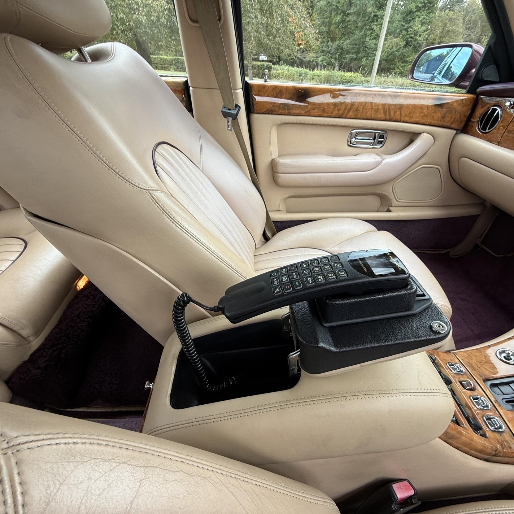 Bentley Arnage - Image 18