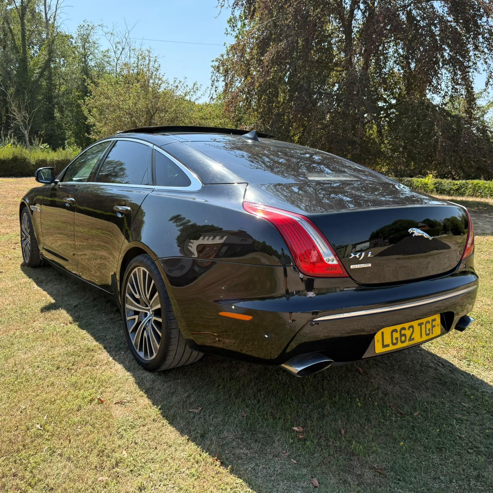 Jaguar XJ - Image 20