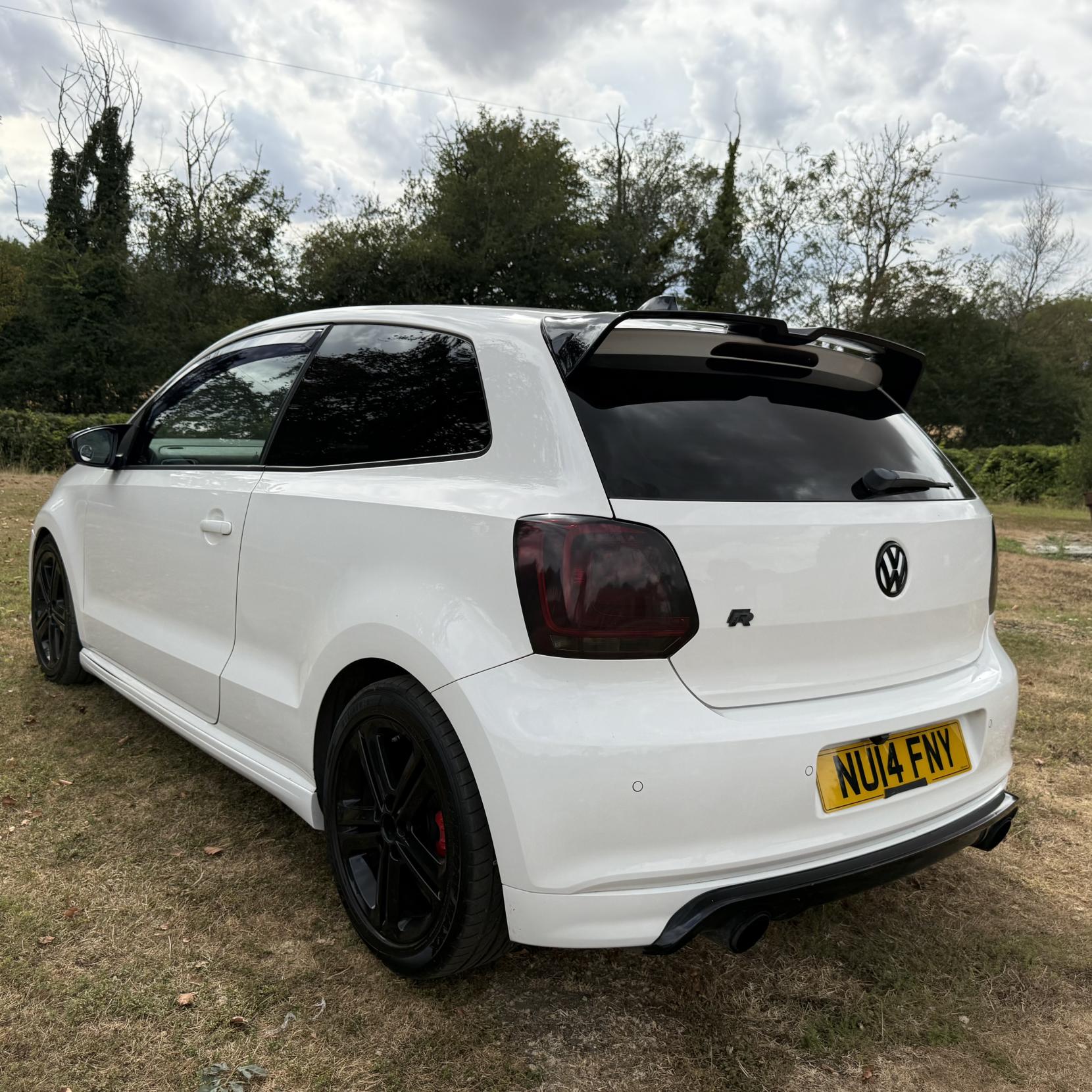 Volkswagen Polo - Image 10