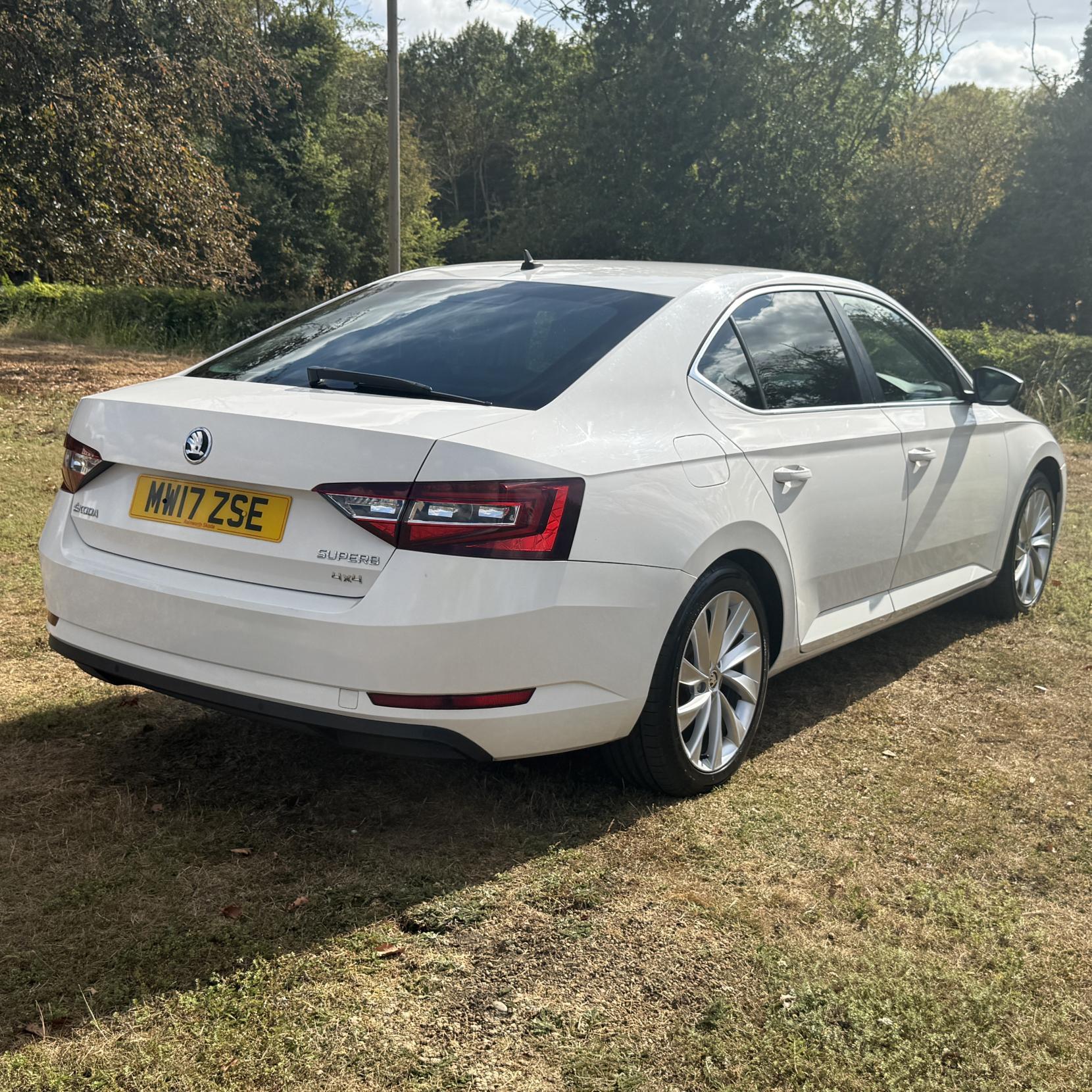 Skoda Superb - Image 2