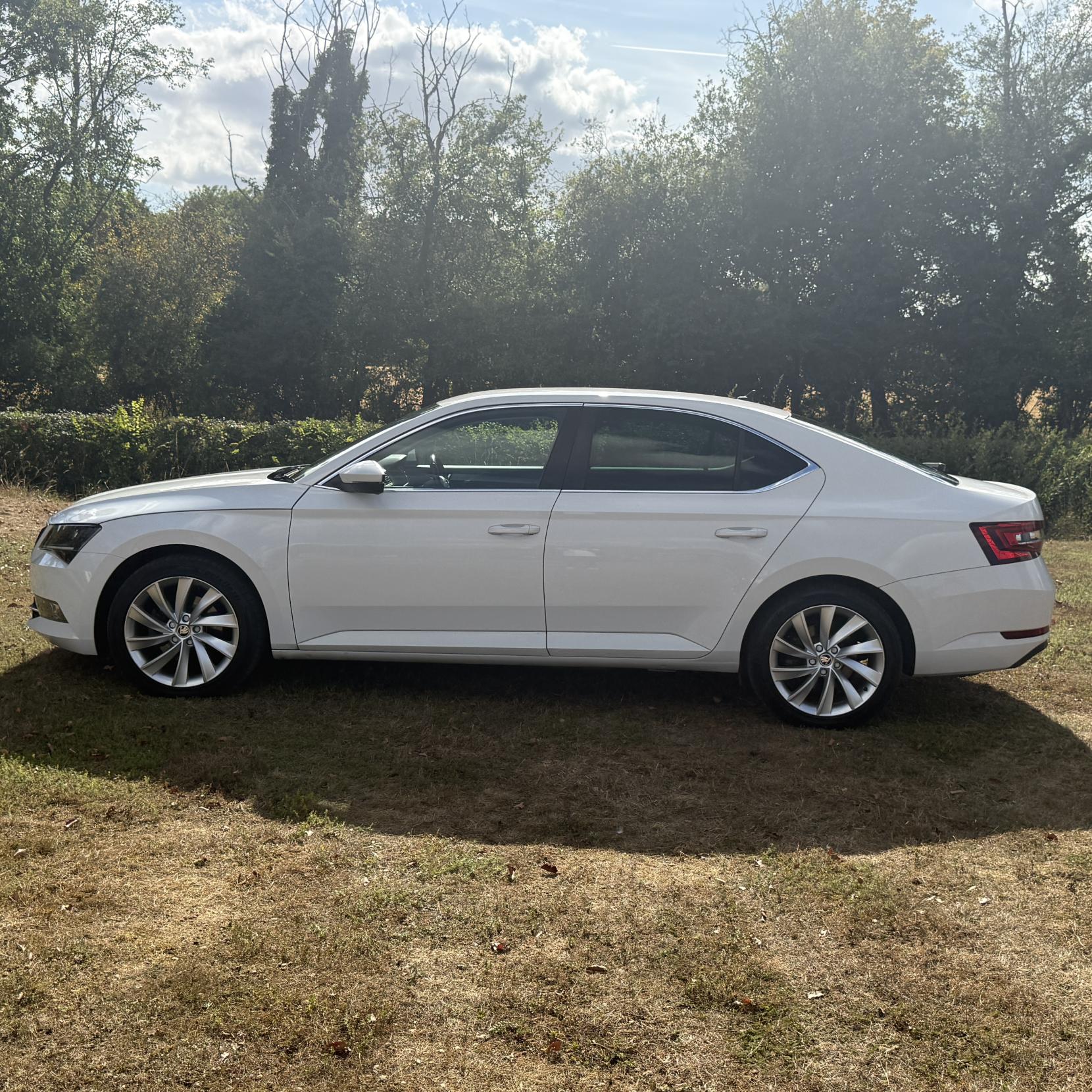 Skoda Superb - Image 3
