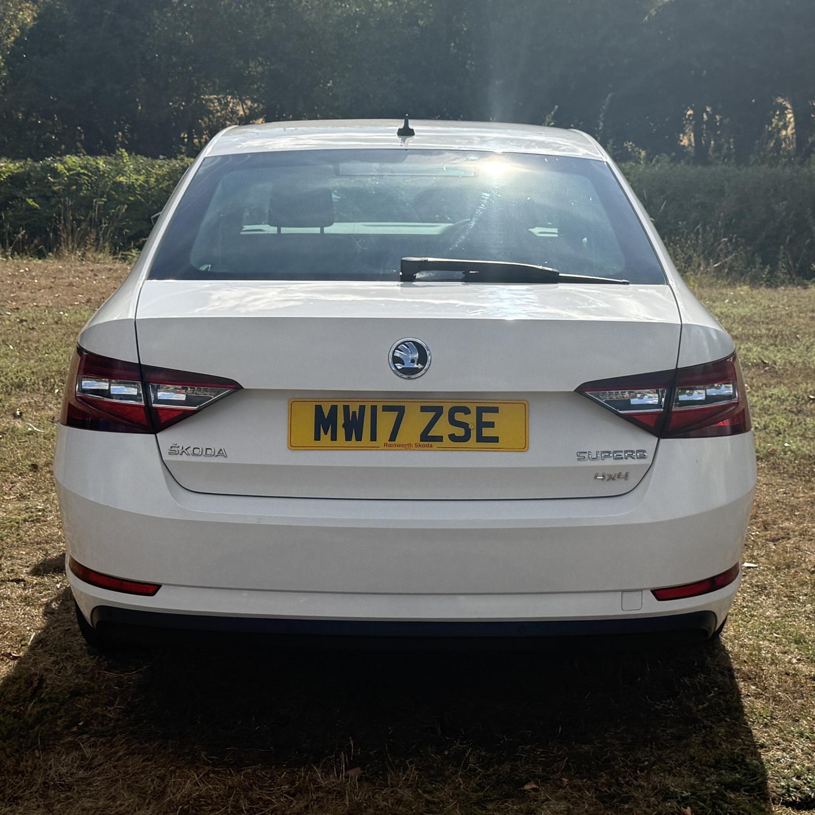 Skoda Superb - Image 14
