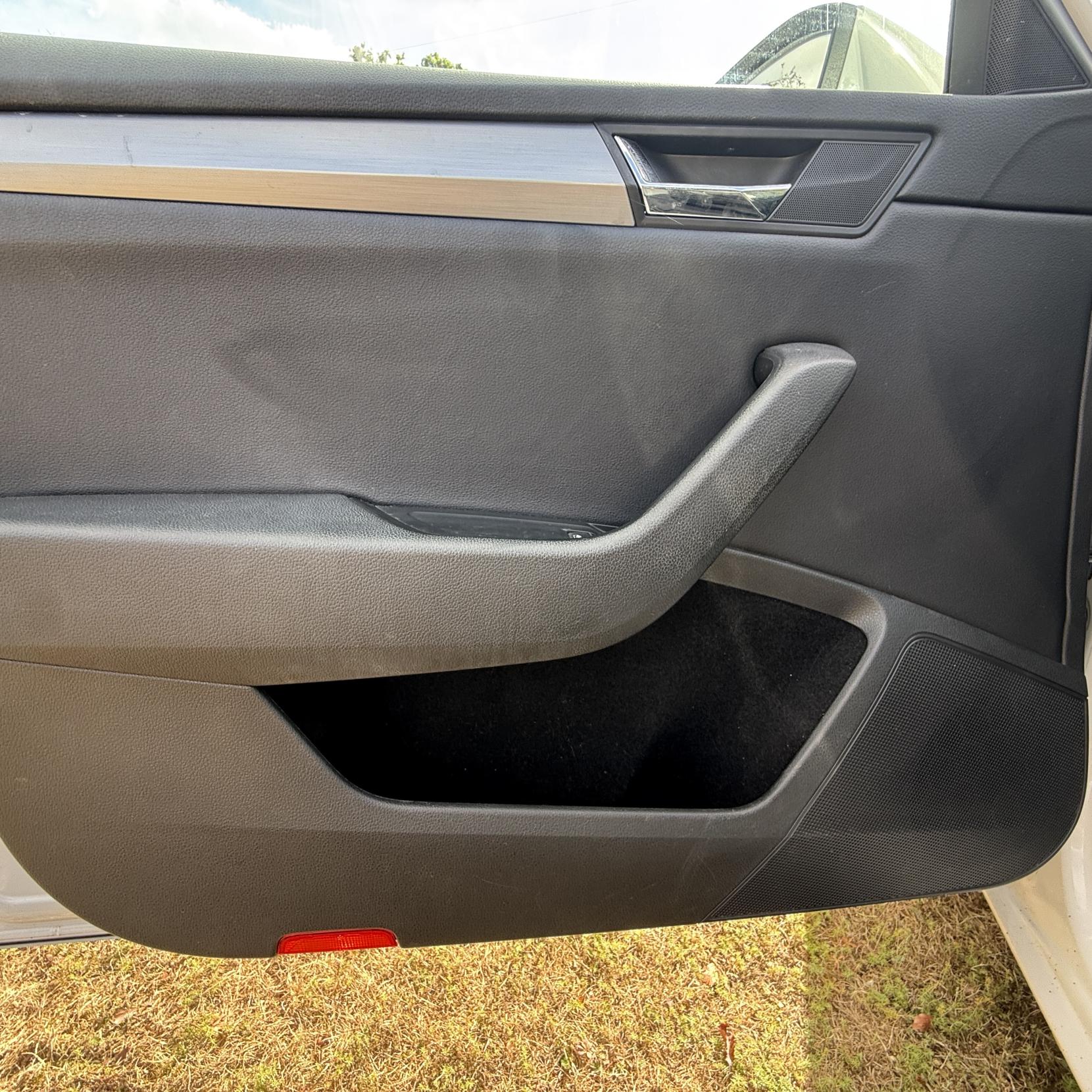 Skoda Superb - Image 19