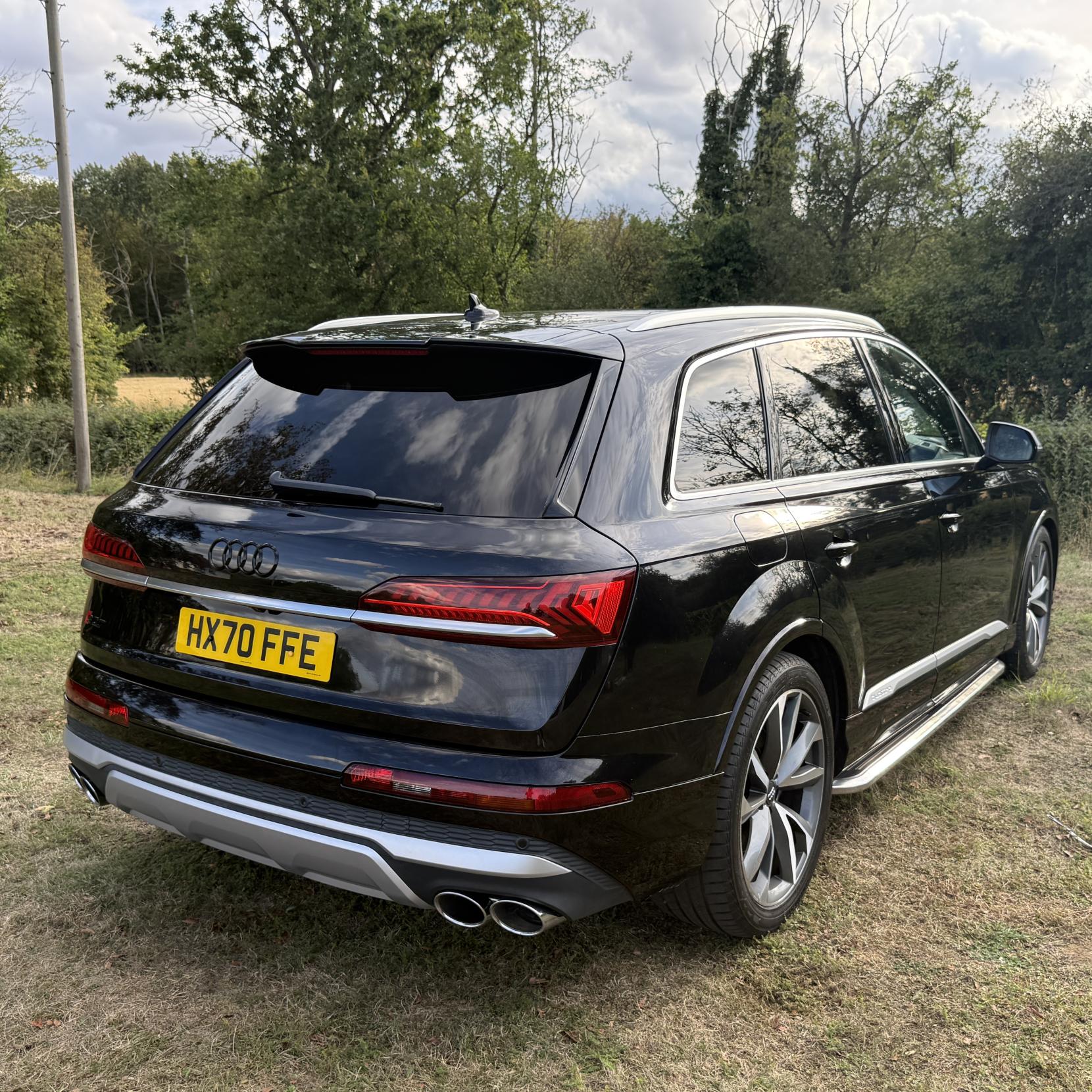 Audi SQ7 - Image 11