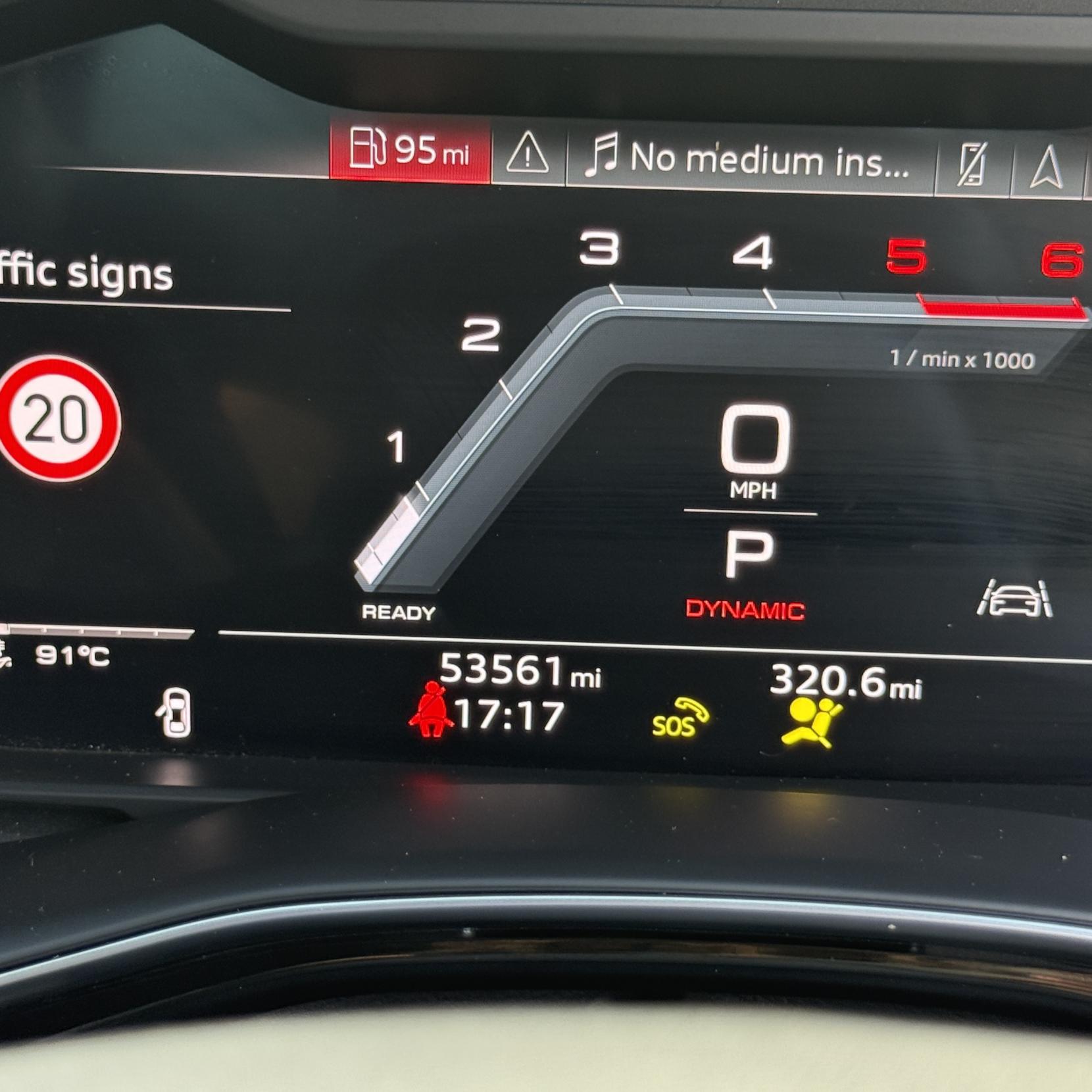 Audi SQ7 - Image 15