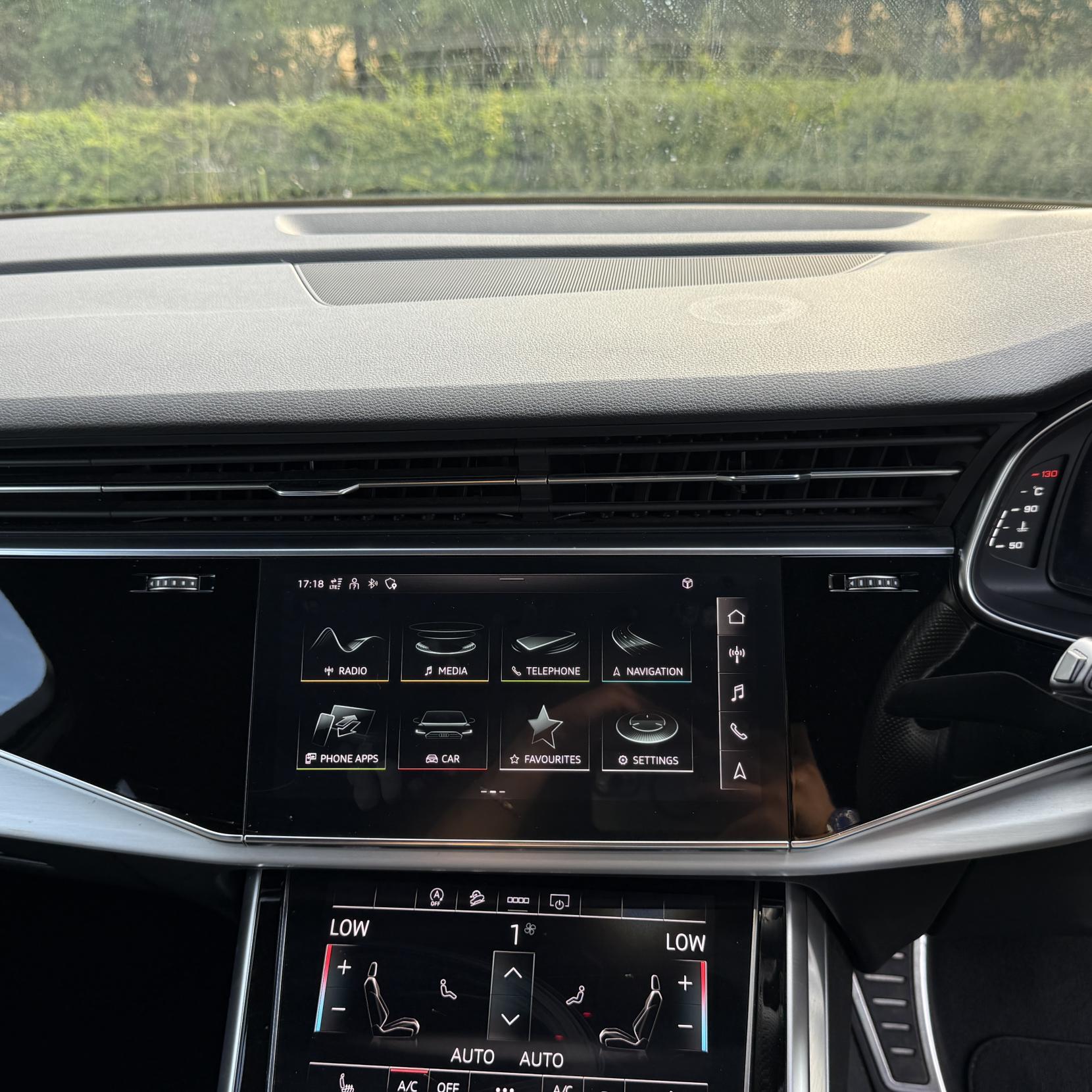 Audi SQ7 - Image 19