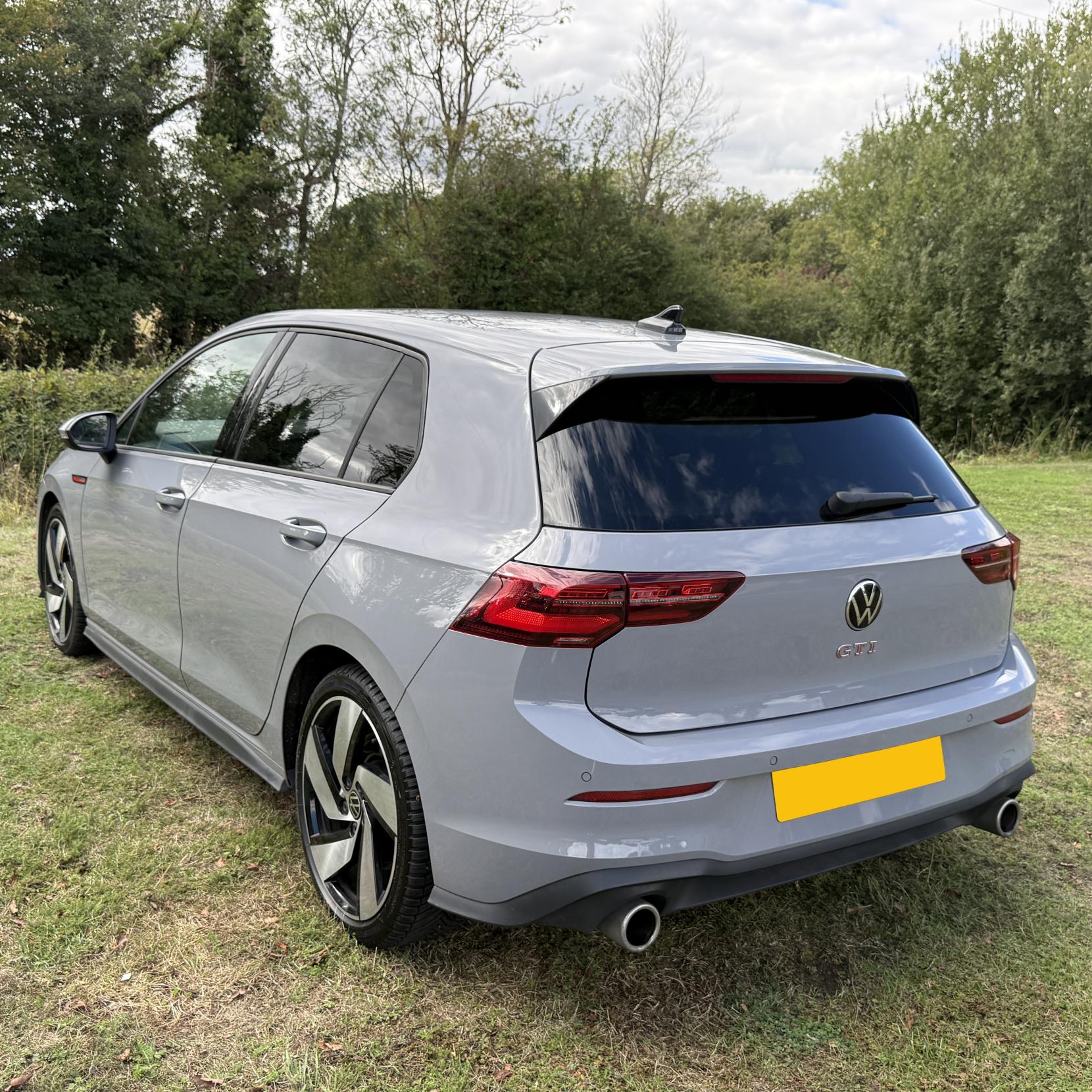 Volkswagen Golf - Image 10