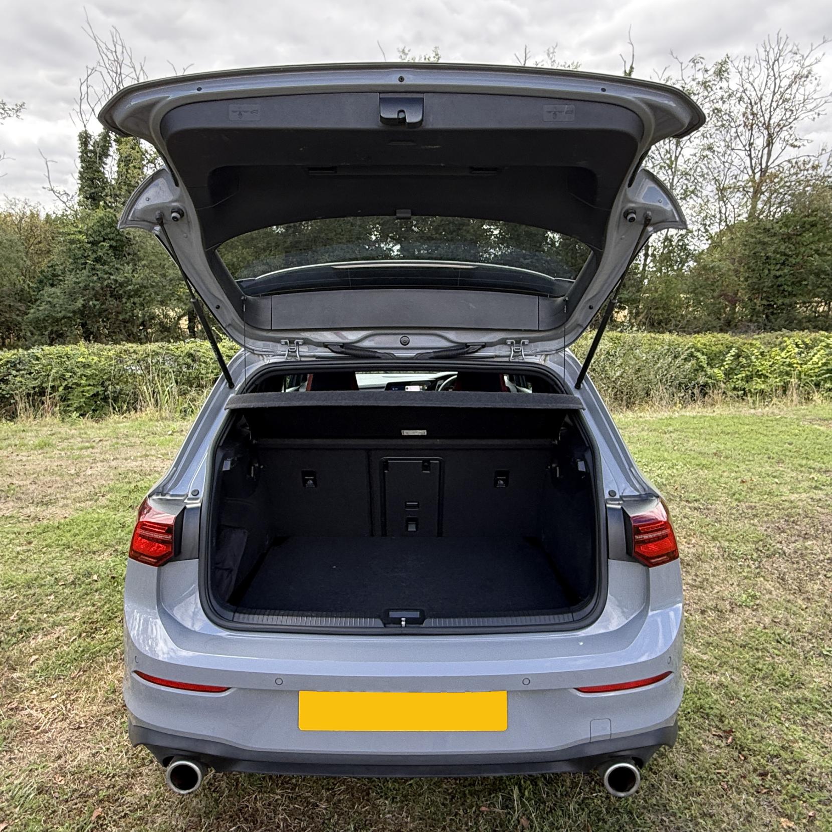 Volkswagen Golf - Image 12