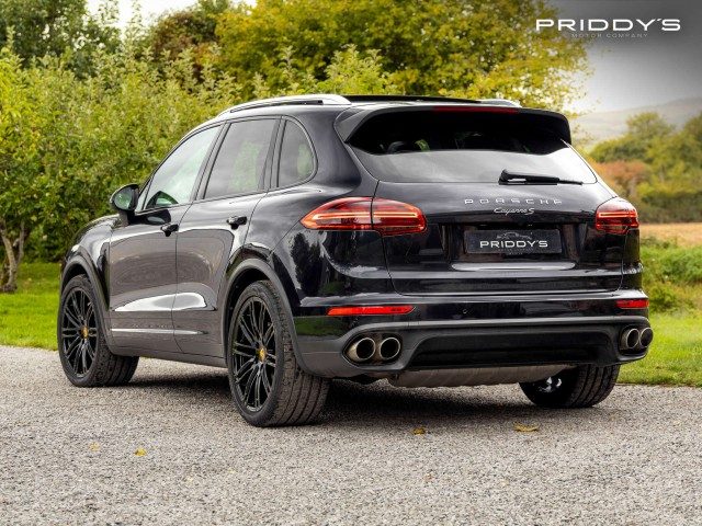 Porsche Cayenne - Image 5