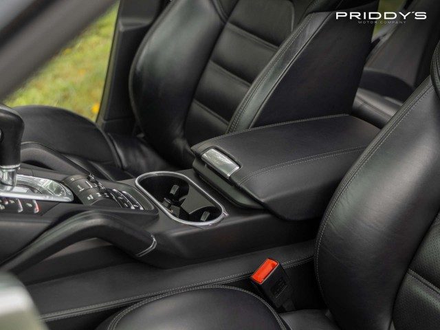 Porsche Cayenne - Image 15