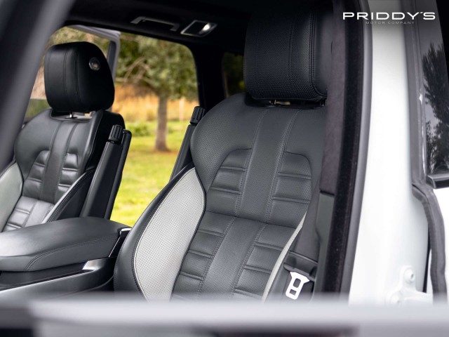 Land Rover Range Rover Sport - Image 9