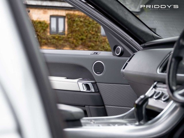 Land Rover Range Rover Sport - Image 13