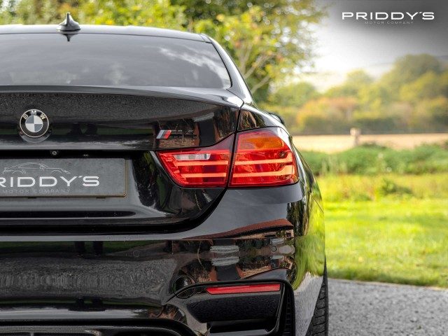 Bmw M4 - Image 11