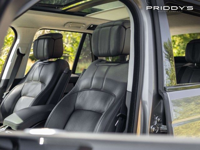 Land Rover Range Rover - Image 7